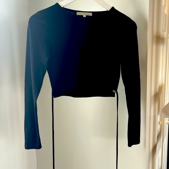 Long sleeve cropped tee with waist tie - Picture 1 of 2